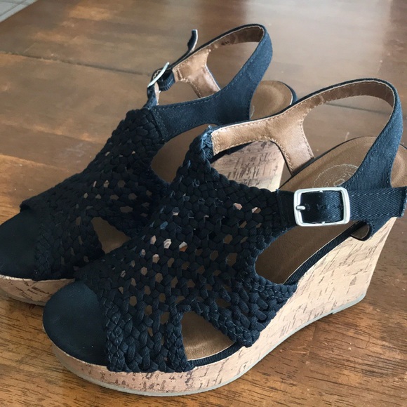 SO Shoes - SO Wedge Sandals